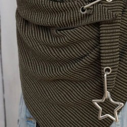 Châle polyvalent avec étoile en métal - foulard avec boutons / points