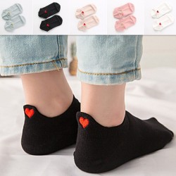 Cute ankle socks - unisex - with heart logo