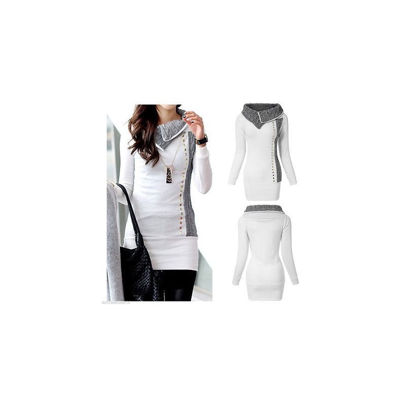 White long sweater - high collar - long sleeve - with metal decorationsHoodies & Jumpers