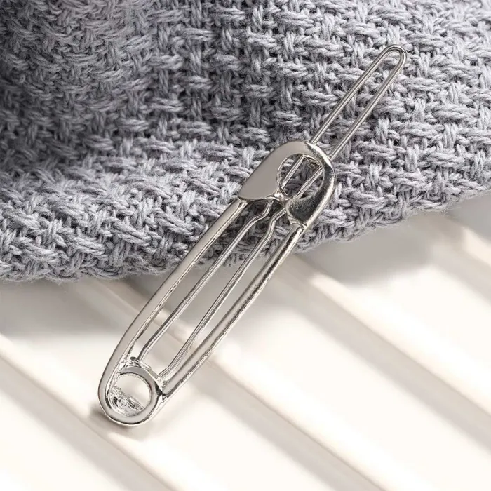 Crystal hair pin - with a pearl - starfish / safety pinHair clips