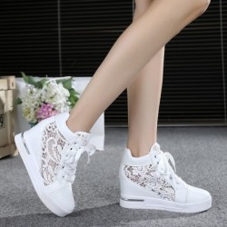 Trendy high platform loafers - lace sneakers with lacesShoes