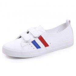 Classic white sneakers - flat loafers with velcro