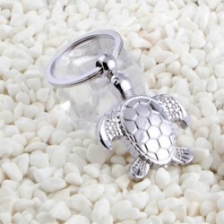 Fashionable metal keychain with turtle