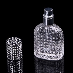 Flacon en verre rechargeable pour parfum avec atomiseur 30 ml - 50 ml