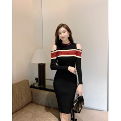 Striped pencil dress - strapless - with side slit / buttonsDresses