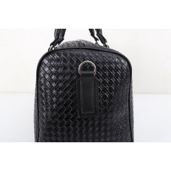 Fashionable travel bag - large capacity - leather - woven patternBags