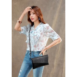 Vintage small clutch - shoulder bag - crocodile skin pattern - with zipperHandbags