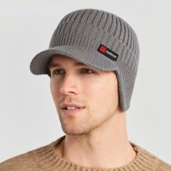 Caldo berretto invernale lavorato a maglia - con protezione visiera/orecchie