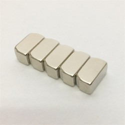 N50 - magnete al neodimio - forte blocco a forma di T - 10,5 mm * 5 mm * 5,8 mm