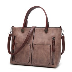 Elegant leather shoulder bagBags