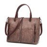 Elegant leather shoulder bagBags