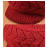 Cappello invernale in maglia di lana con visiera
