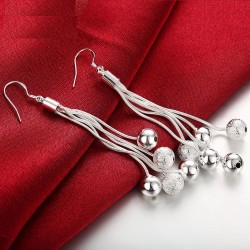 Lunghi orecchini in argento - catene con perline