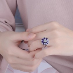 Elegant silver ring - crystal flowerRings