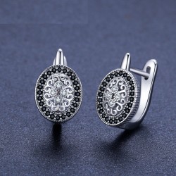 Boucles d'oreilles rondes élégantes en argent - cristaux blancs/noirs