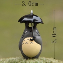 Mini Totoro toy - figurine with umbrellaStatues & Sculptures