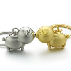 Piggy - metal keychain - keyringKeyrings